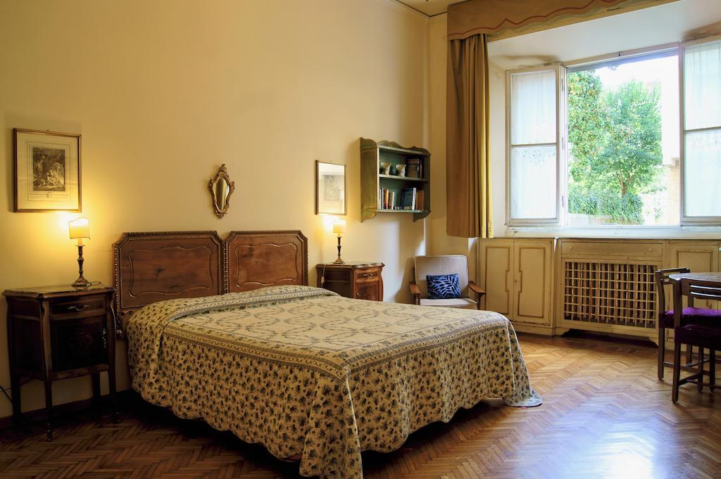 Two-Bedroom Apartment Terrace 11 Via Fossombroni,246108245:JPEG